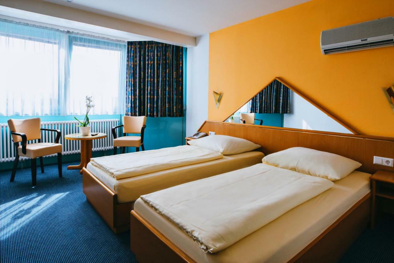 Hotel Central 莱茵河畔威尔 外观 照片
